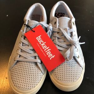 Baby blue size 6 Bucketfeet tennis shoes